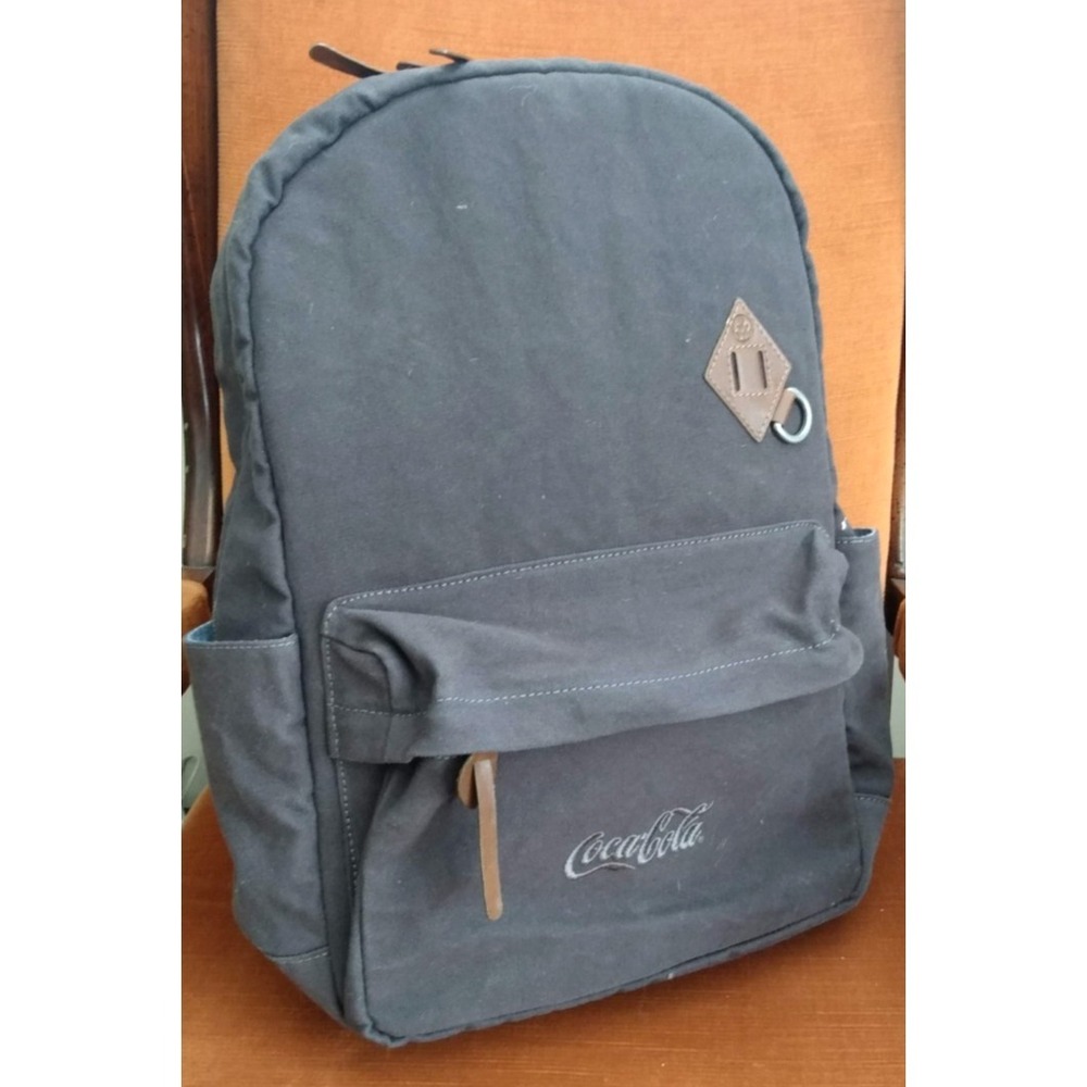 Alternative COCA-COLA Logo Padded Laptop Backpack Minimalist Monochrome Lash Tab